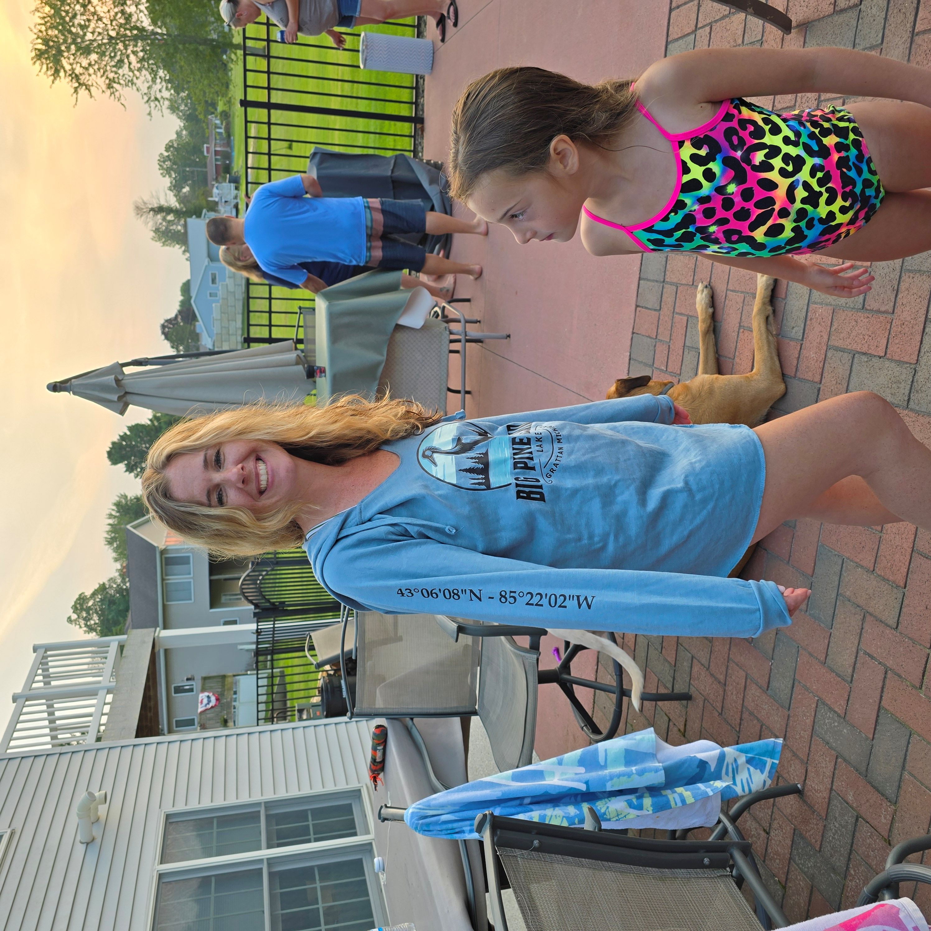 Ladies beach pullover